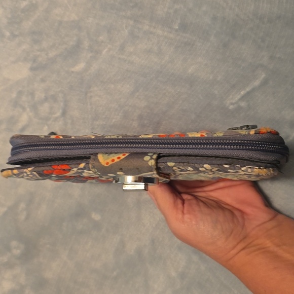 Vera Bradley Wallet with Turn Lock And Zipper Compartment (Bin 12) - Picture 2 of 11